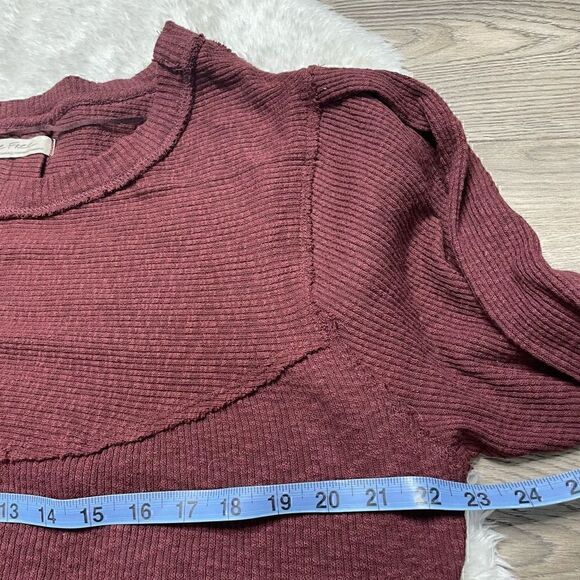 We the Free Sweater Womens XS Red Long Sleeve Og Thermal Pullover - Picture 9 of 11